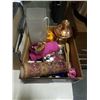 Image 2 : TRAY AND BOX OF PICTURE FRAMES, COLLECTIBLES, CANDLES, CANDLE HOLDERS