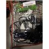 Image 2 : XBOX 360 WITH 5 CONTROLLERS AND MINECRAFT GAME WORKING