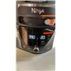 Image 2 : NINJA FOODI 13-IN-1 6.5QT PRESSURE COOKER STEAM FRYER W/ SMARTLID - TESTED WORKING