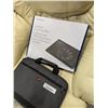 Image 2 : INSIGNIA LAPTOP COOLING MAT AND SWISS LAPTOP CARRYING BAG