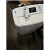 Image 2 : LG 11,000 BTU AIR CONDITIONER WITH HOSE