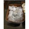 Image 2 : 2 BOXES OF CHINA