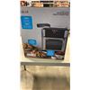 Image 2 : AS NEW INSTANT POT VORTEX PLUS AIR FRYER OVEN 10QT -  RETAIL $149