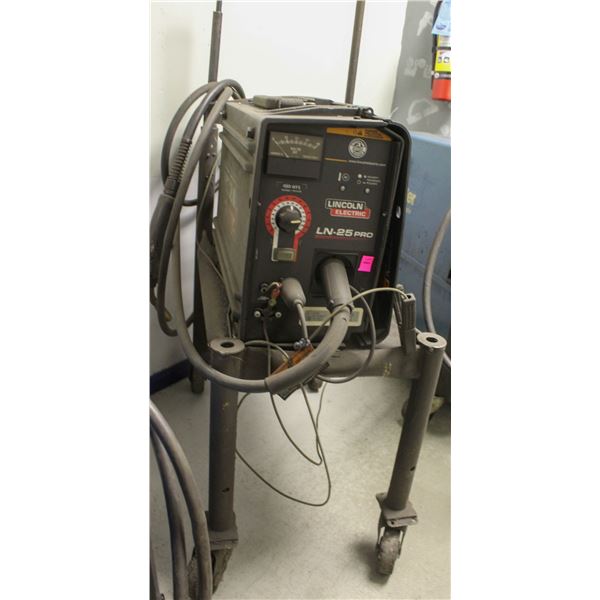 LINCOLN ELECTRIC LN-25 PRO MIG WELDER COMES WITH