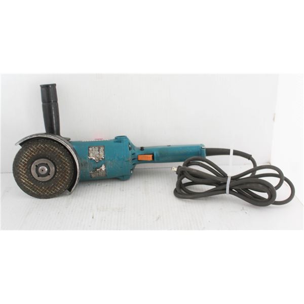 MAKITA 9005B 5  ANGLE GRINDER