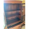 Image 2 : Victoria Mahogany China Cabinet 71T x 34W x 14D