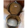 Image 1 : Vintage Hat Box