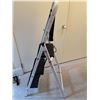 Image 1 : 5 Ft Step Stool