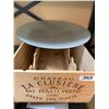 Image 1 : Chateau La Clusiere Wine Box & Glass Shade