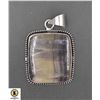 Image 1 : #134-NATURAL FLUORITE PENDANT