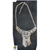 Image 1 : SILVER TONE PLATE NECKLACE INDIGENOUS STYLE