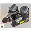 Image 1 : YOUTH SIZE 4 TECHNO PRO SKI BOOTS