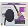 Image 1 : NEW SEALED BRUSH IT OFF MAKE UP BRUSH CLEANING KIT