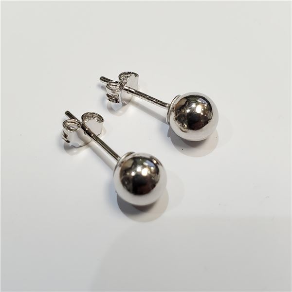 S106-84 SILVER EARRINGS