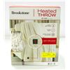 Image 1 : BROOKSTONE HEATED THROW 50 IN X 60 IN