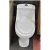Image 1 : NEW BIANCO DUAL FLUSH WHITE PORCELAIN TOILET