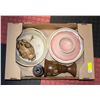 Image 1 : LOT OF ASSORTED POTTERY; SERVING DISHES/ PIGGYBANK