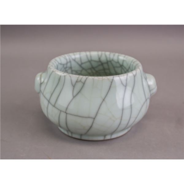 Chinese Crackle Glazed Porcelain Bowl