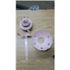Image 3 : Lamplight farms pink wall mount oil lamp, needs chimney