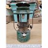 Image 1 : Vintage Coleman Lamp