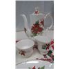 Image 4 : Christmas China Set