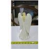 Image 2 : Christmas Angel Figurine - Carlton Cards