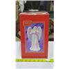 Image 3 : Christmas Angel Figurine - Carlton Cards