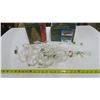 Image 2 : 3 Christmas Scenery Pieces & Strings of Lights for Christmas Scenery Displays