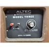 Image 4 : 2 Altec Lansing Speakers; Model 3 #20040& #04991 (24"x12.5"x11.5")