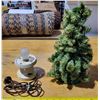 Image 1 : Small Vintage Christmas Tree Lamp