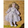Image 1 : Vintage Doll