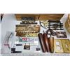 Image 2 : Huge lot of Hardwares - 20 light covers (silver & black), assorted handles, doorhinges, etc