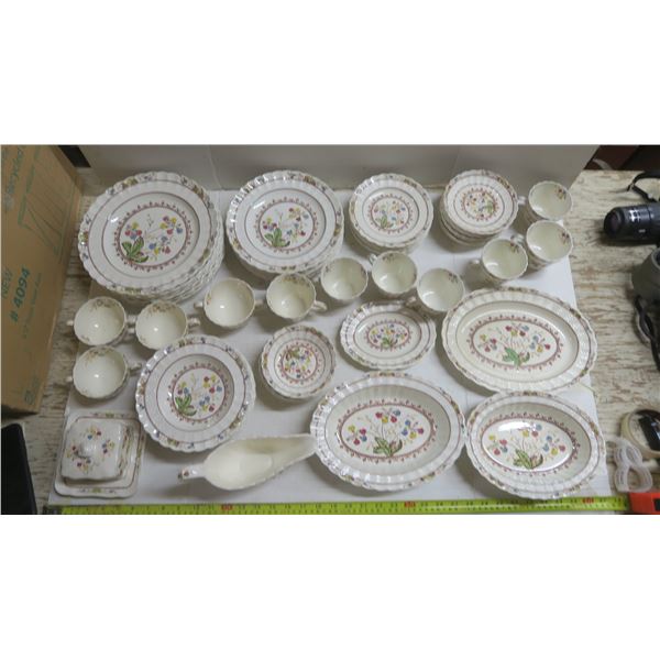 Large Set of Spode Dinnerware with Original Care Guide, 8 Lrg. Plates, 8 Med. Plates, 8 Sm. Plates,
