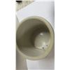 Image 2 : 2 Gallon Crock - Chipped