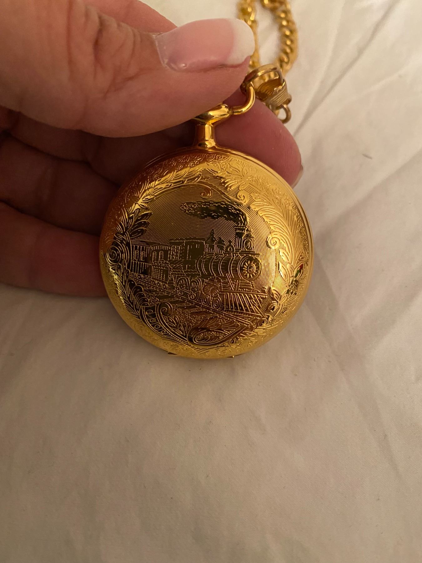 Quartz celebrity pocket watch