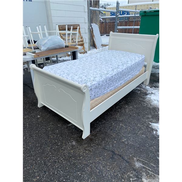 Single mattress box spring and frame