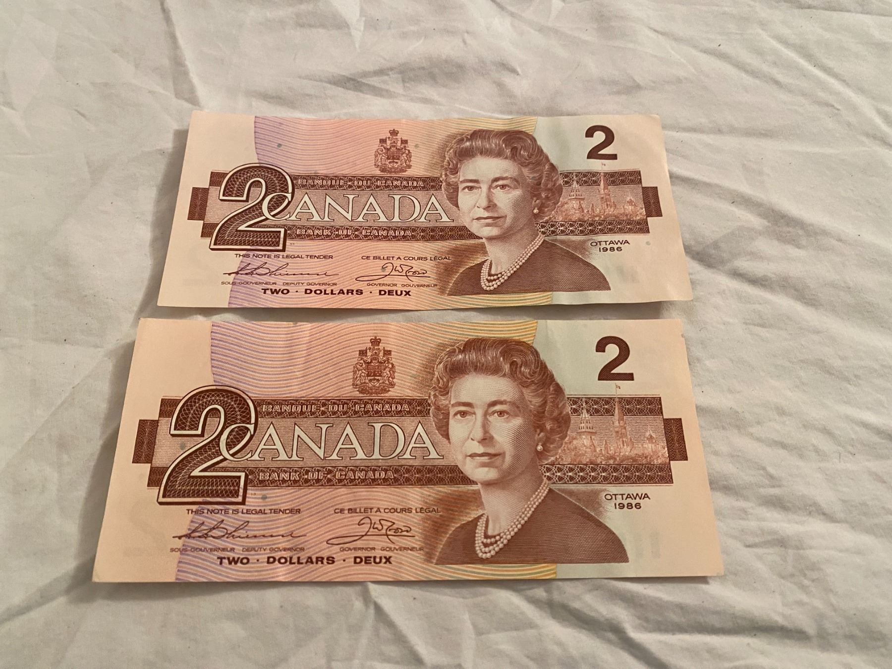 2 1986 Canada $2 bills