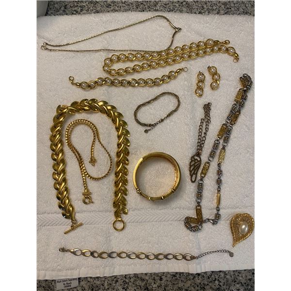 Costume jewelry lot