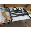 Image 2 : Delta 33-053 Leg & Wheel Kit for Deluxe Sawbuck Frame & Trim Saw, Dip Fence, etc