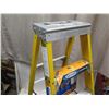 Image 2 : Werner 7306 Step Ladder, 6'H, 375 lb. Capacity