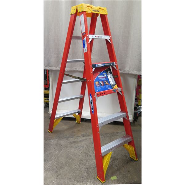 Werner T6206 Step Ladder, 6'H, 300 lb. Capacity