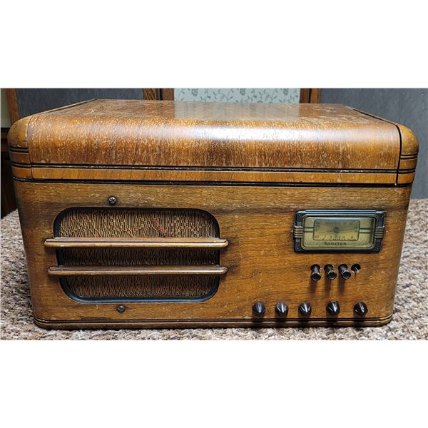 1940s Sparton Radio & Record Player