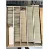 Image 1 : 5000 COUNT BOX OF VARIOUS SPORTS CARDS (ROOKIES AND STARS INCLUDED)