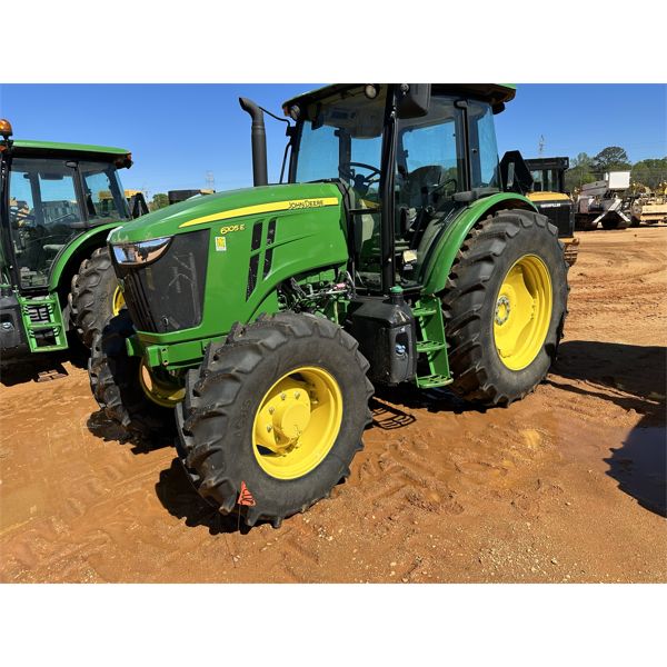 2020 JOHN DEERE 6105E Farm Tractor