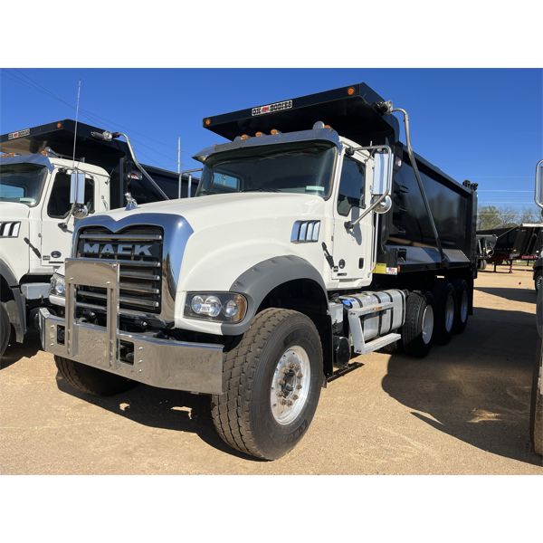 2021 MACK GR64F Dump Truck