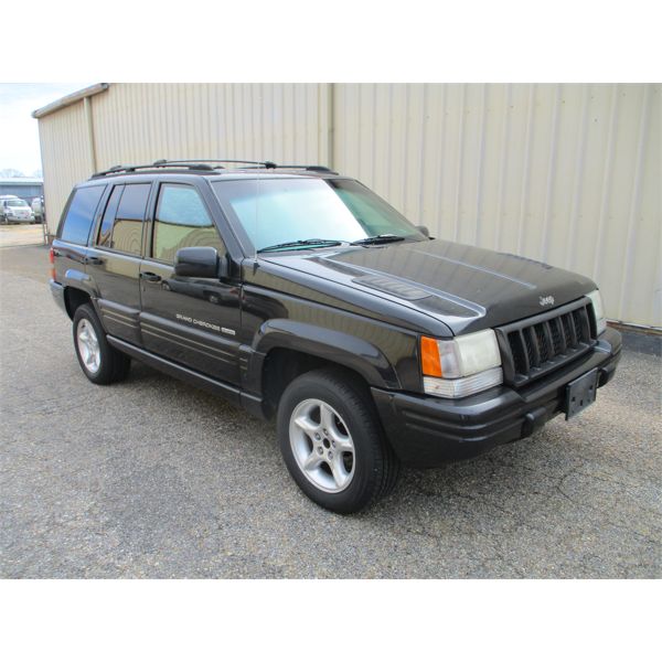 1998 JEEP GRAND CHEROKEE LIMITED ARMORED SUV - J.M. Wood Auction