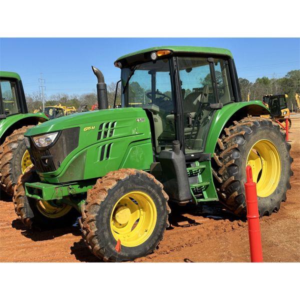 2015 JOHN DEERE 6115M Farm Tractor