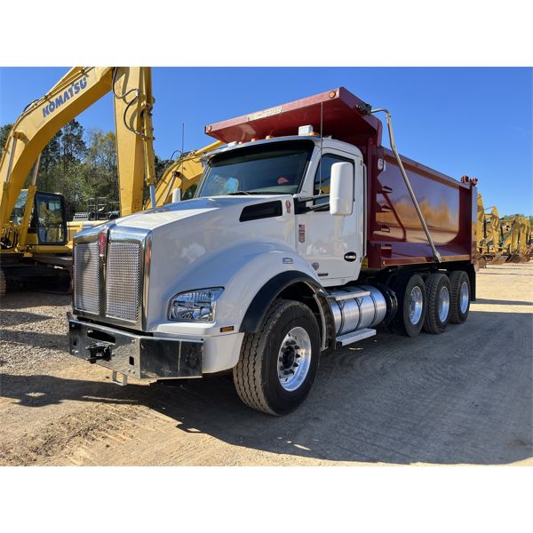 2021 KENWORTH T880 Dump Truck