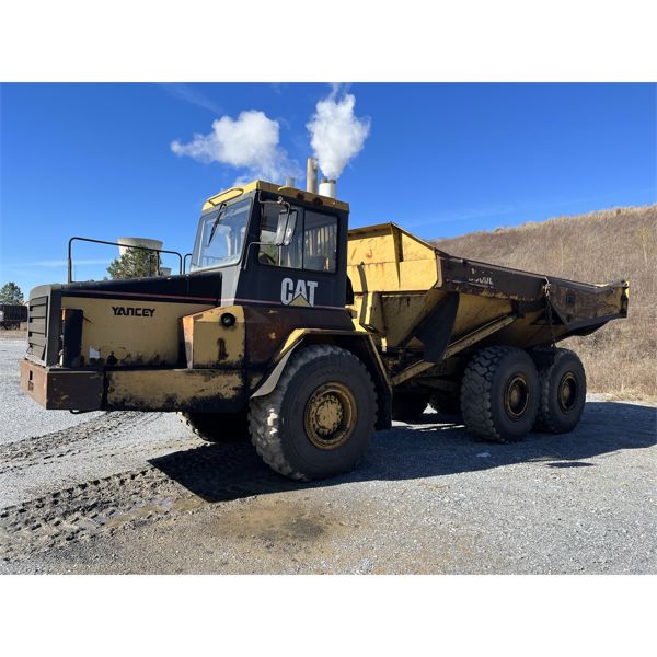 1998 CAT D300E Articulated Truck