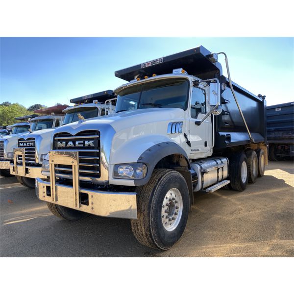 2017 MACK GU713 Dump Truck